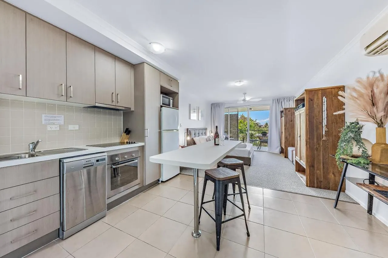 Allure 11- Airlie Central Apartments Airlie Beach