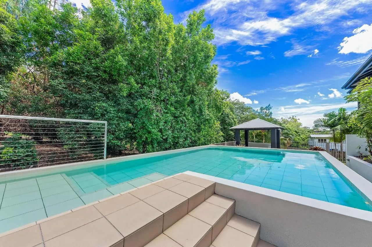 Allure 11- Airlie Central Apartments Airlie Beach